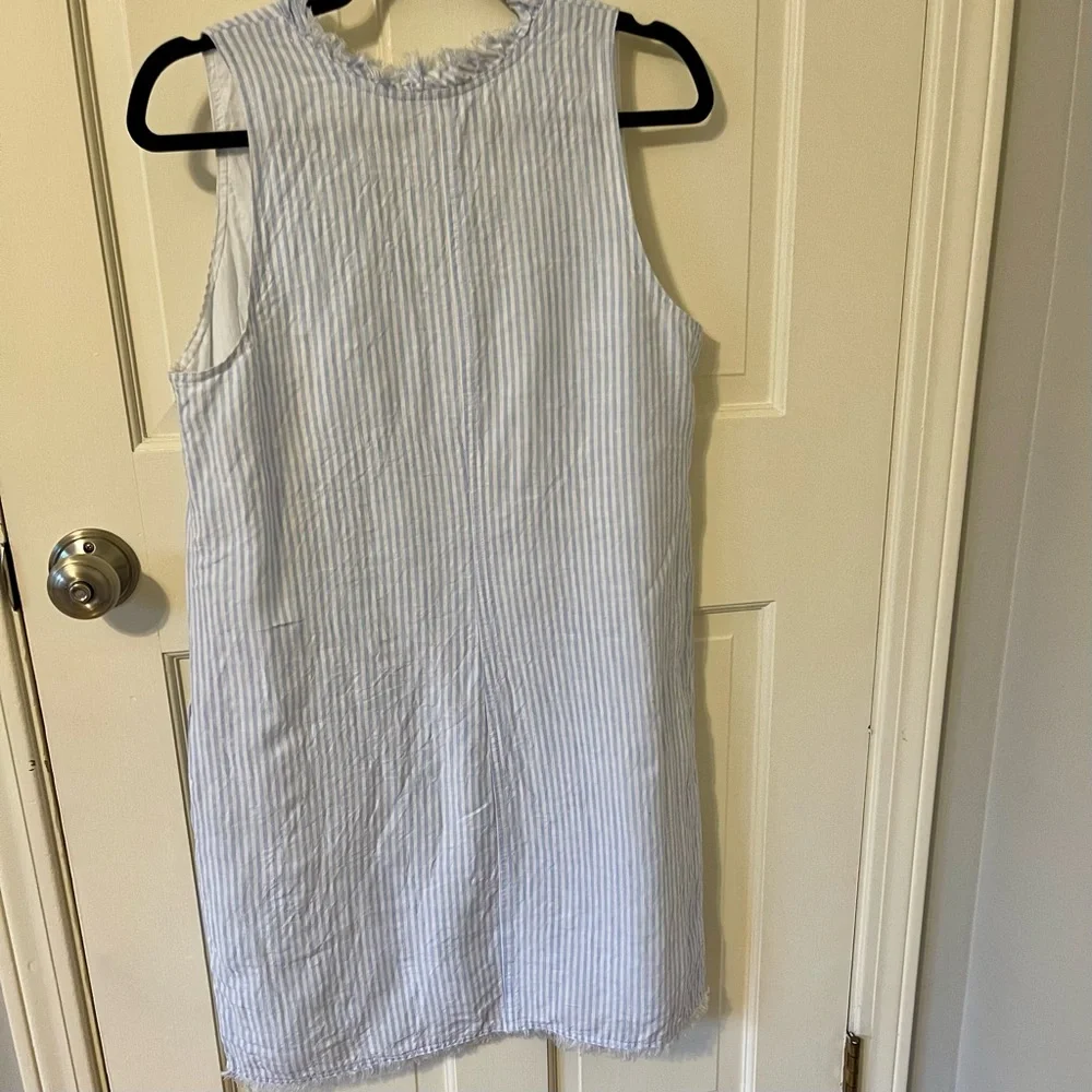 🤍💙 NWOT Tommy Bahama 2 Palms Mini Cabana Stripe Ruffle Linen Dress – Size M - Picture 4 of 9